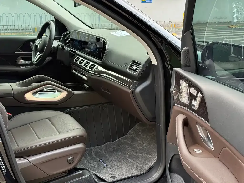 Mercedes-Benz GLE 2023 из CN, фото 2