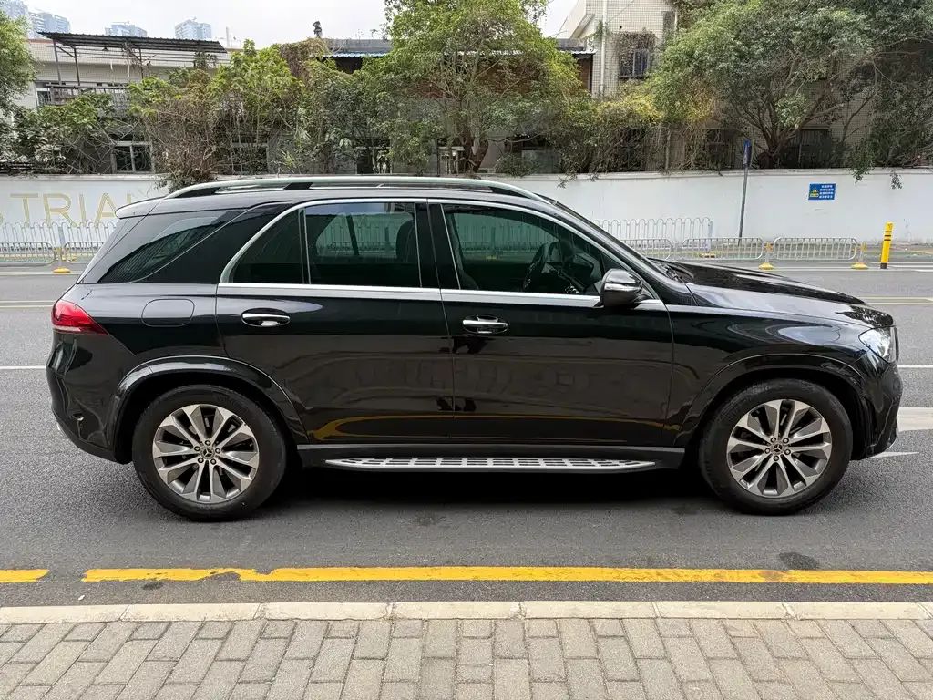 Mercedes-Benz GLE 2023 из CN, фото 3