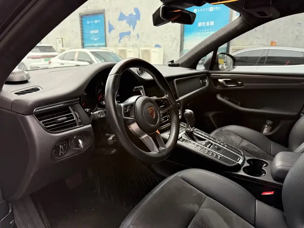 Porsche Macan 2021 из CN, фото 3