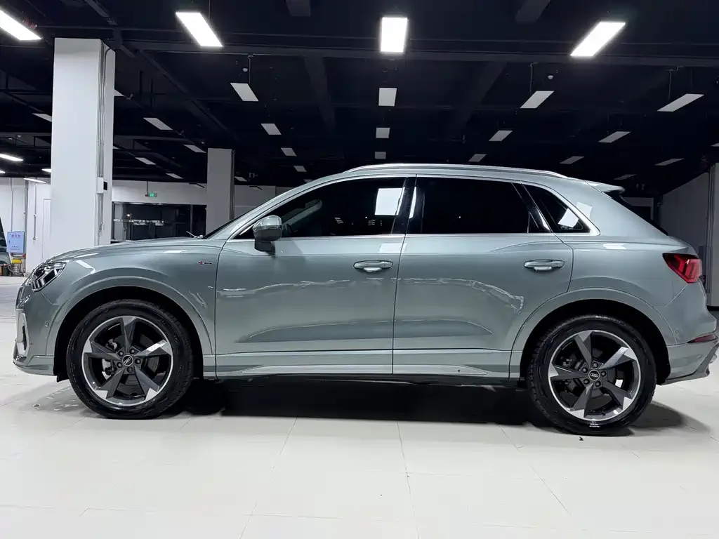 Audi Q3 2022 из CN, фото 3