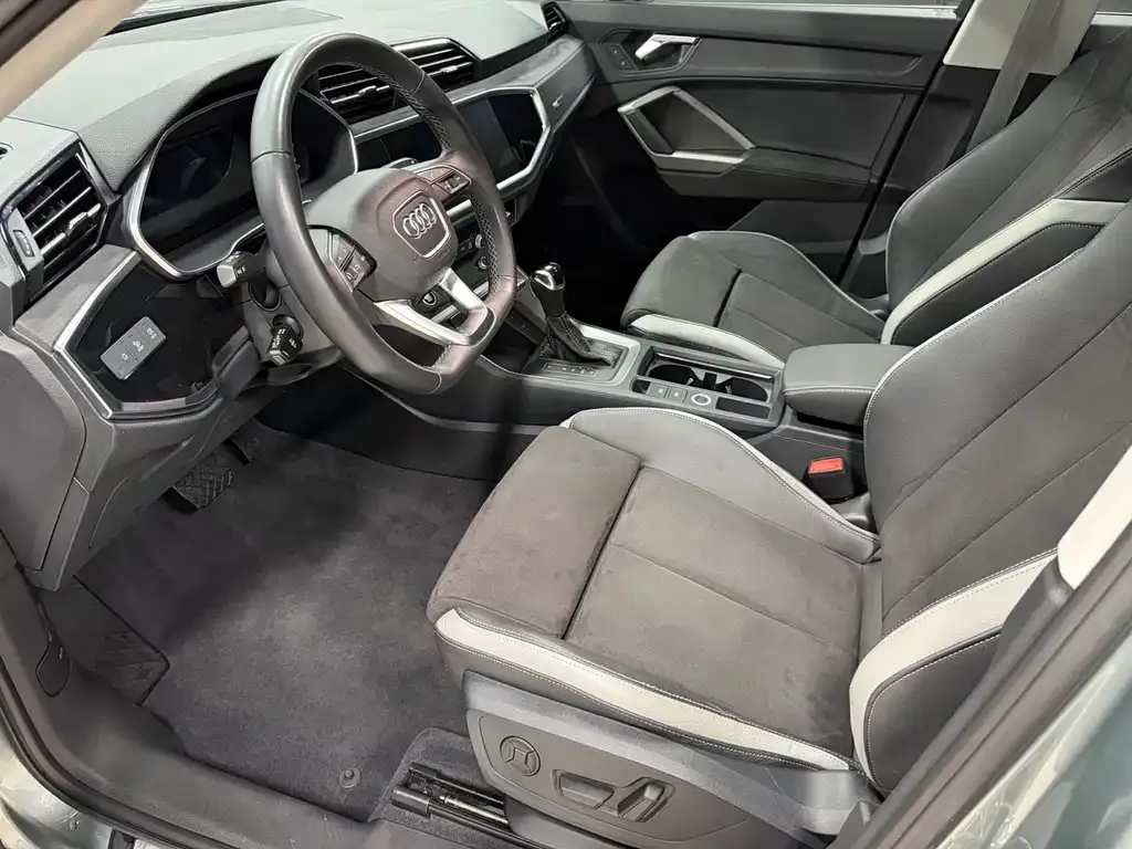 Audi Q3 2022 из CN, фото 7
