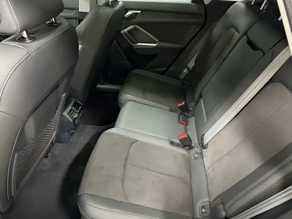 Audi Q3 2022 из CN, фото 6