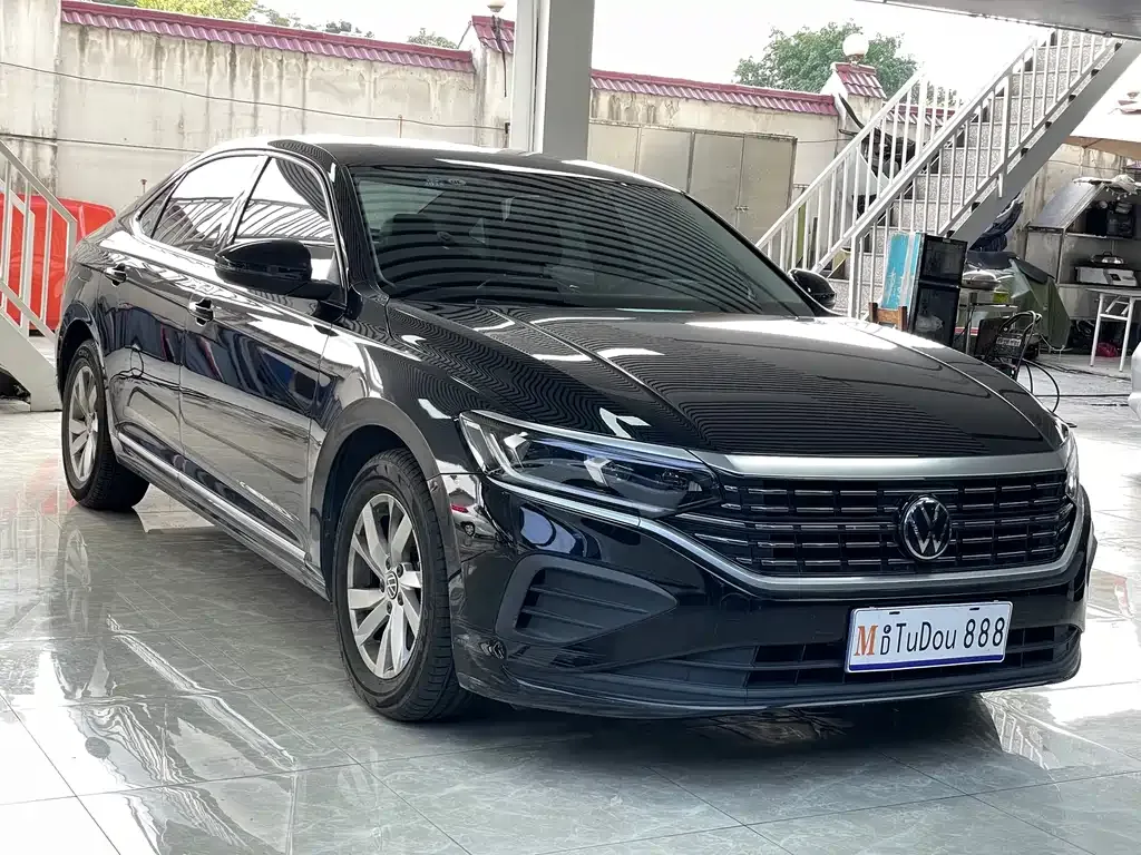 Volkswagen Passat 2023 из CN, фото 9