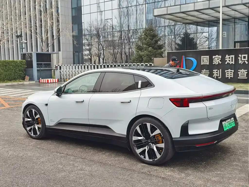 Polestar Polestar 4 2024 из CN, фото 9