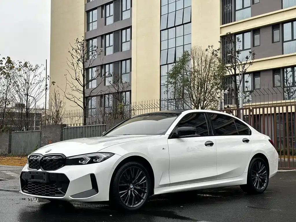 BMW 3 Series 2023 из CN, фото 1