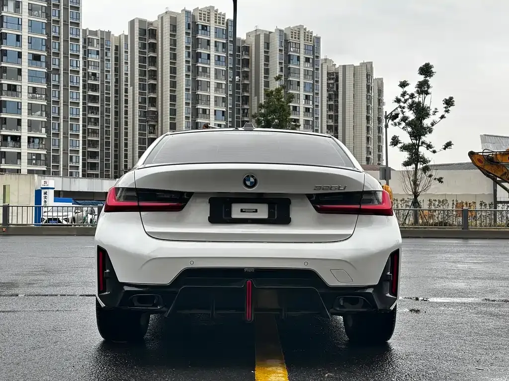 BMW 3 Series 2023 из CN, фото 4