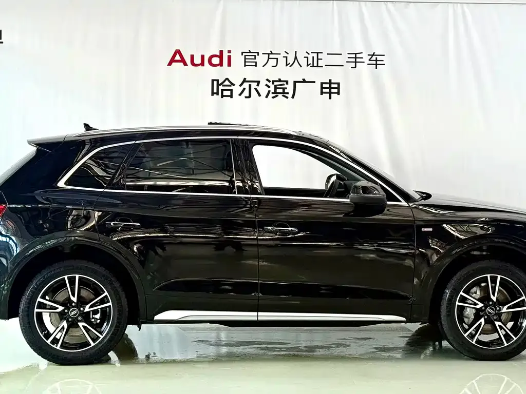 Audi Q5L — фото 7