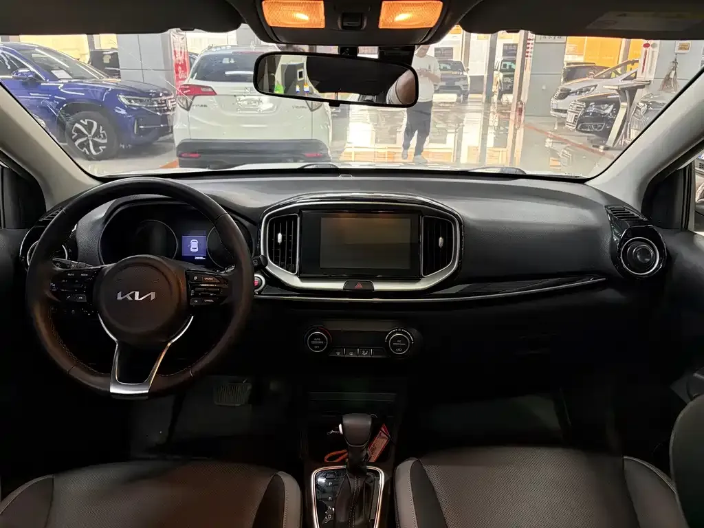 Kia KX1 2023 из CN, фото 3