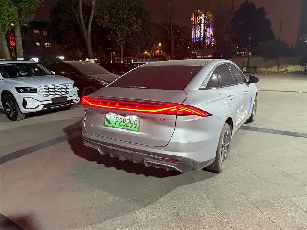 Geely Galaxy L6 2025 из CN, фото 8