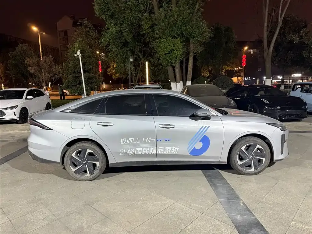 Geely Galaxy L6 2025 из CN, фото 5