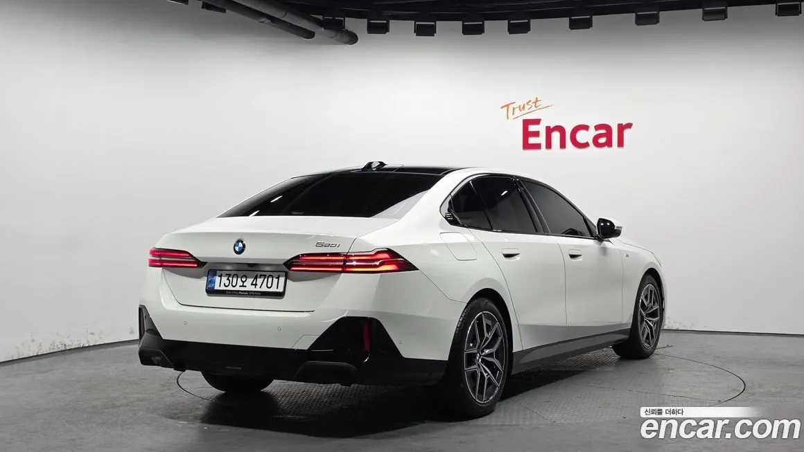 BMW 5-Series 2025 из KR, фото 8