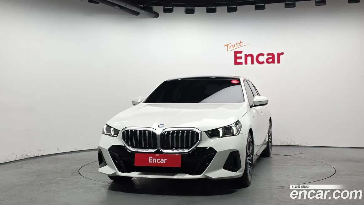 BMW 5-Series 2025 из KR, фото 5