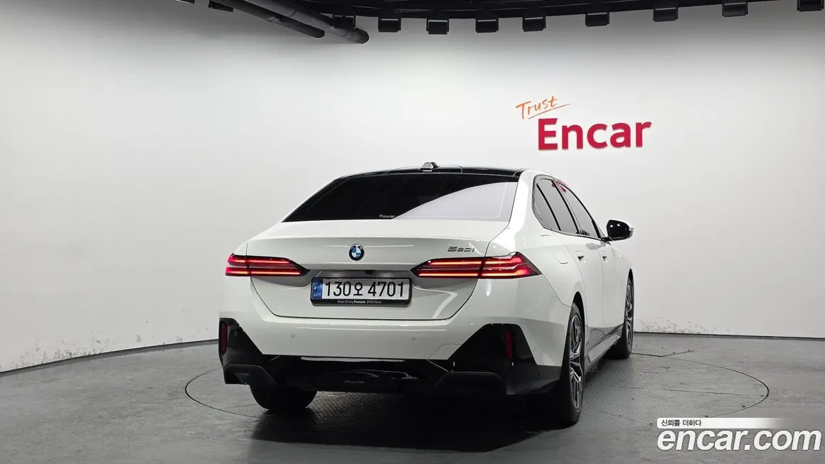 BMW 5-Series 2025 из KR, фото 4