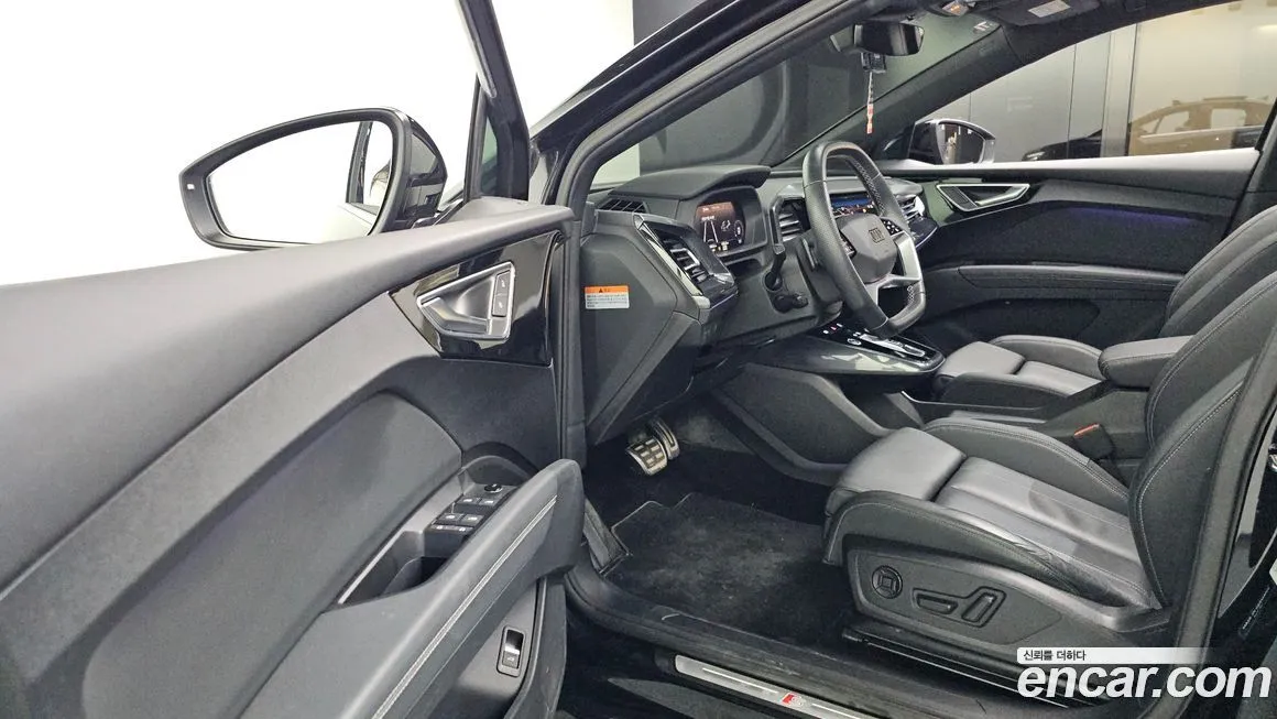 Audi Q4 e-tron 2023 из KR, фото 10