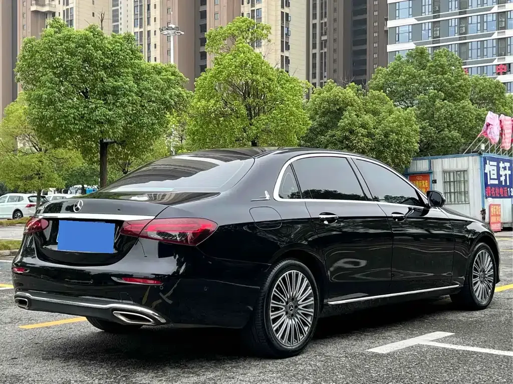 Mercedes-Benz E-Class 2023 из CN, фото 8