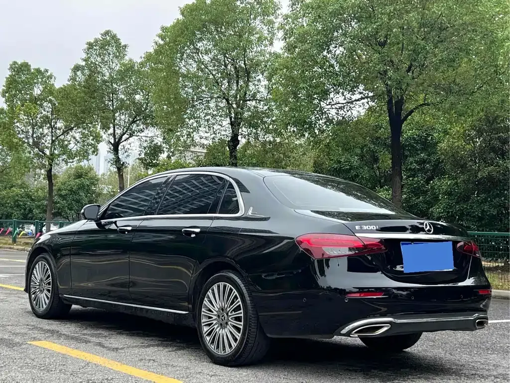 Mercedes-Benz E-Class 2023 из CN, фото 3