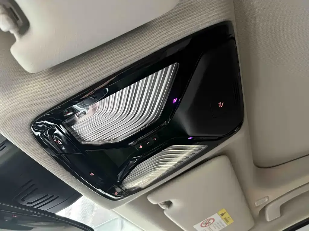 BMW 3 Series 2021 из CN, фото 6