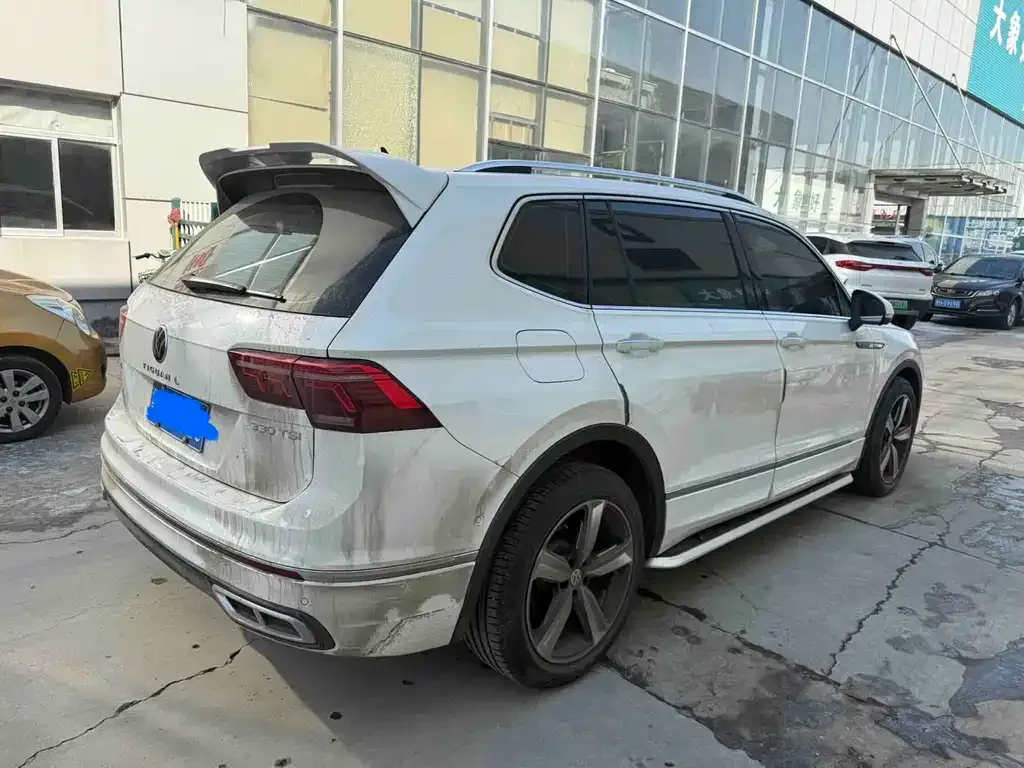 Volkswagen Tiguan L 2022 из CN, фото 3