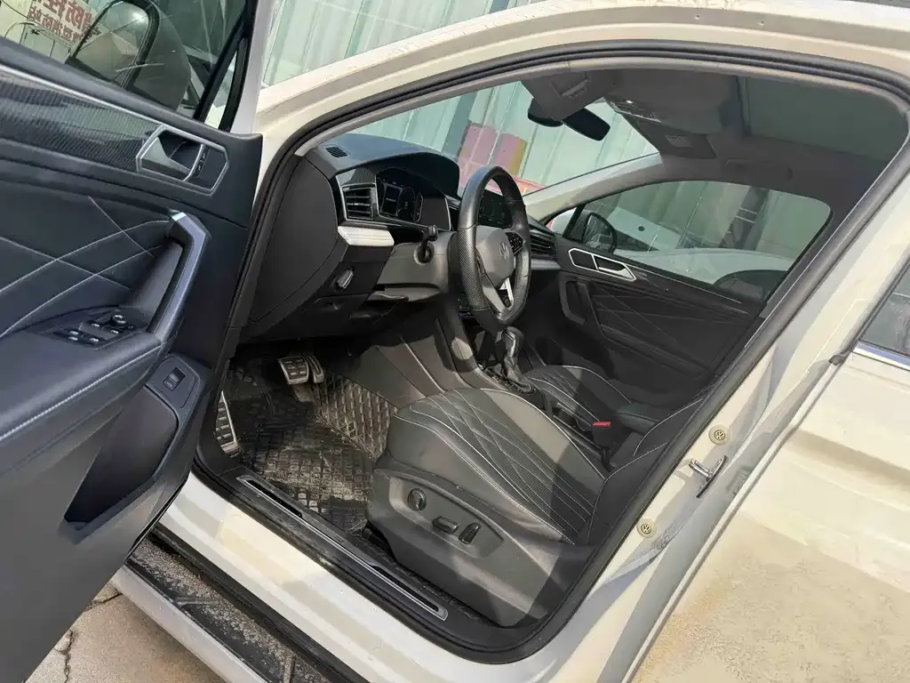 Volkswagen Tiguan L 2022 из CN, фото 6