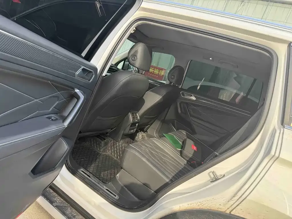 Volkswagen Tiguan L 2022 из CN, фото 5