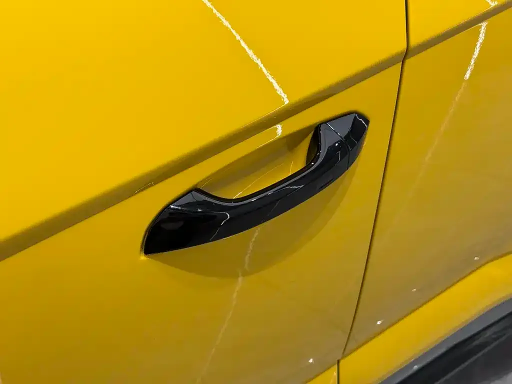 Lamborghini Urus 2021 из CN, фото 2