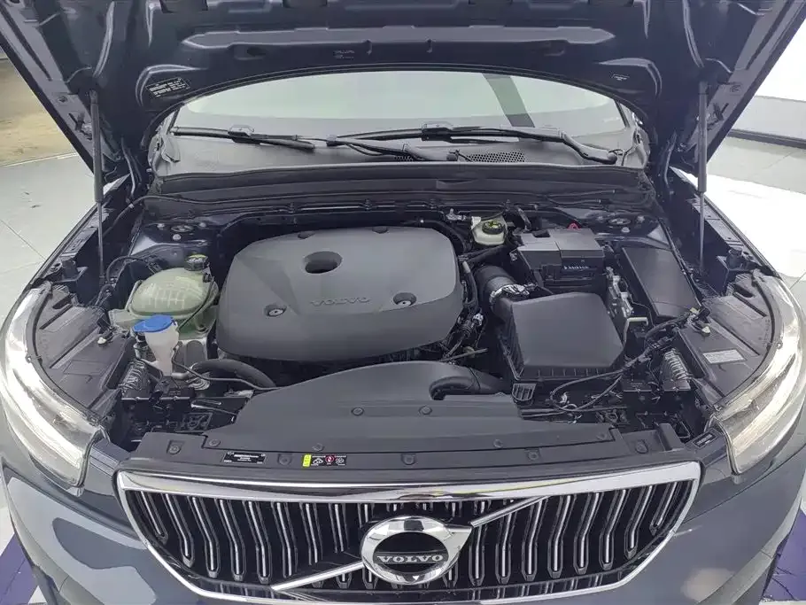 Volvo XC40 2021 из CN, фото 8