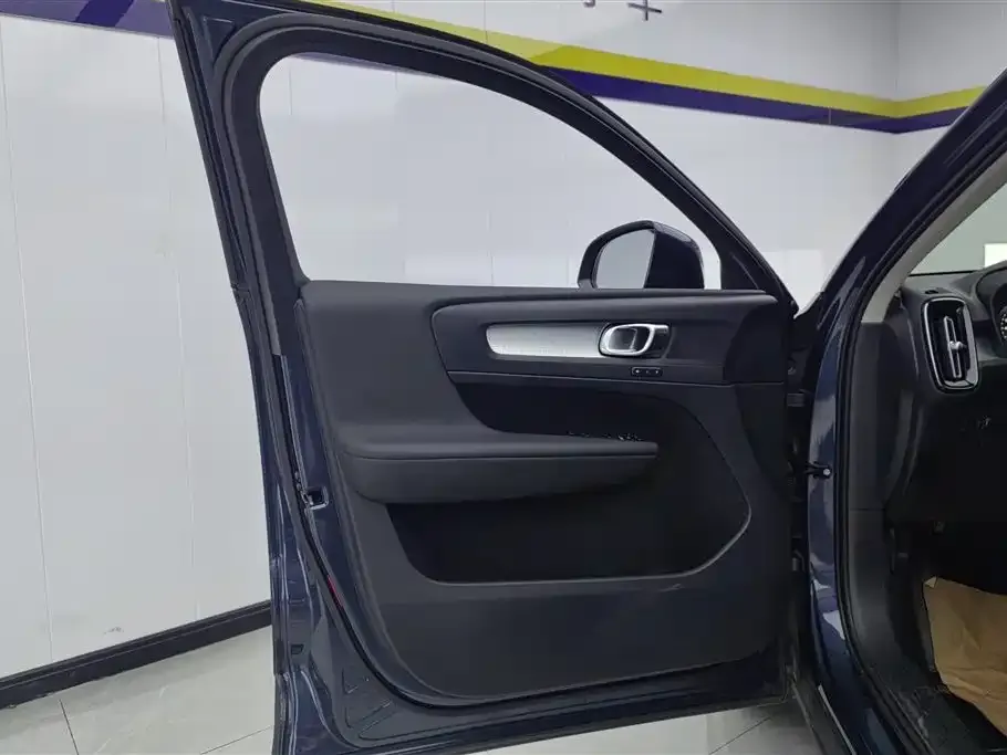 Volvo XC40 2021 из CN, фото 7