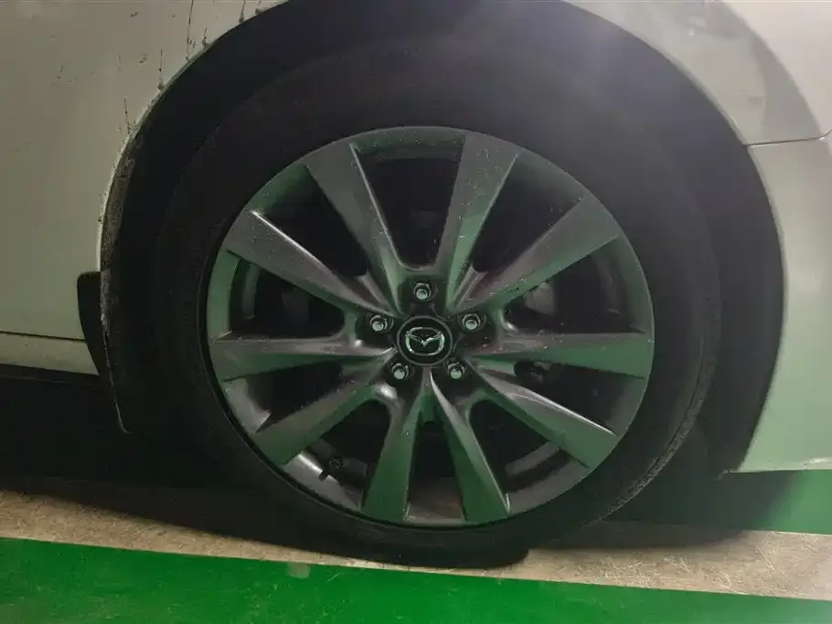 Mazda 3 Axela 2025 из CN, фото 3