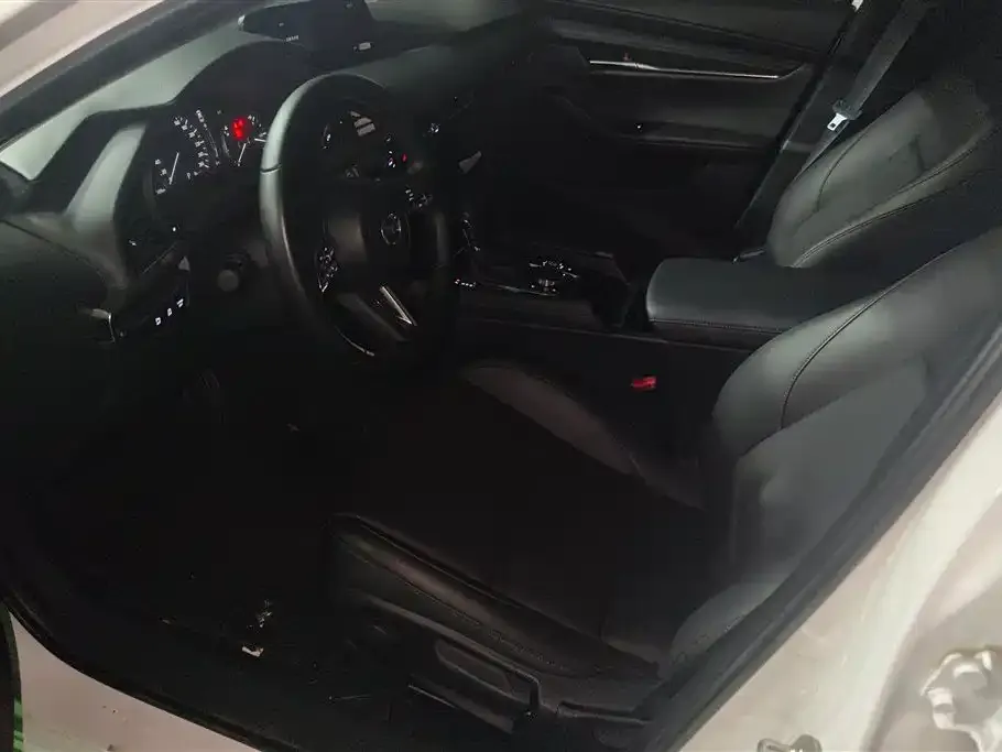 Mazda 3 Axela 2025 из CN, фото 5