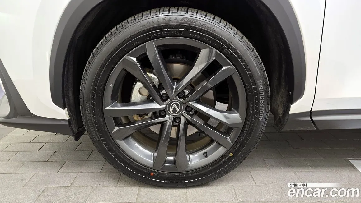 Lexus NX 2025 из KR, фото 8