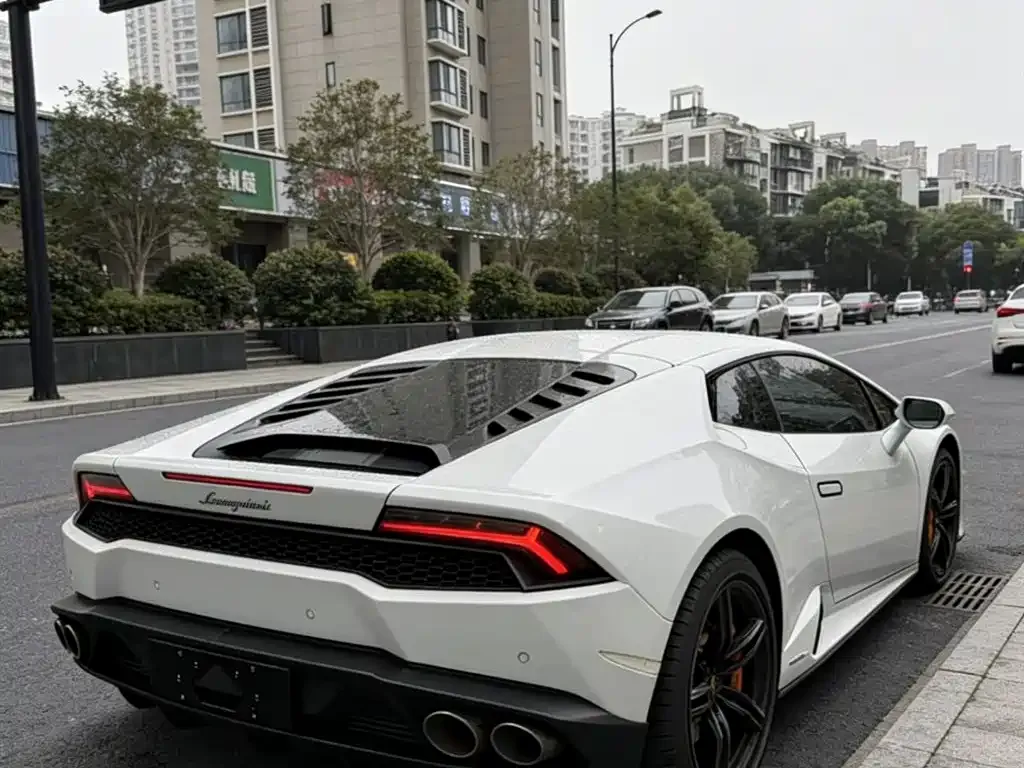 Lamborghini Huracan 2021 из CN, фото 4