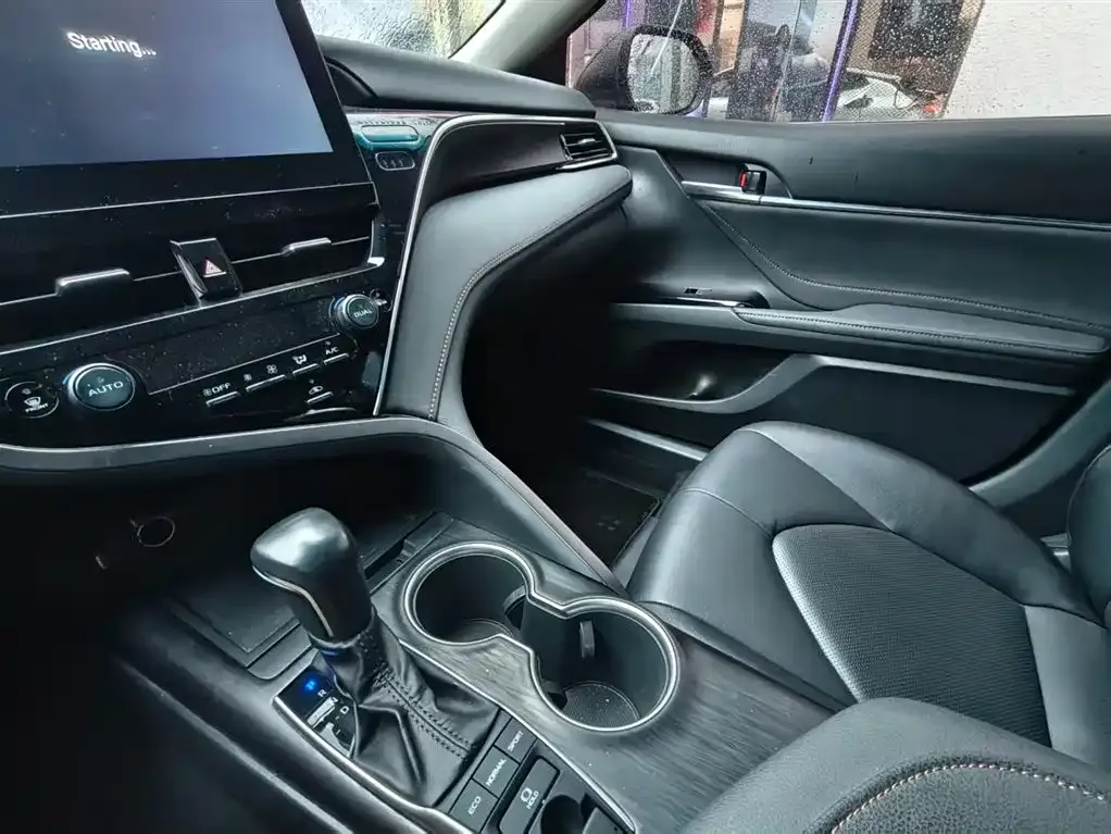 Toyota Camry 2021 из CN, фото 4
