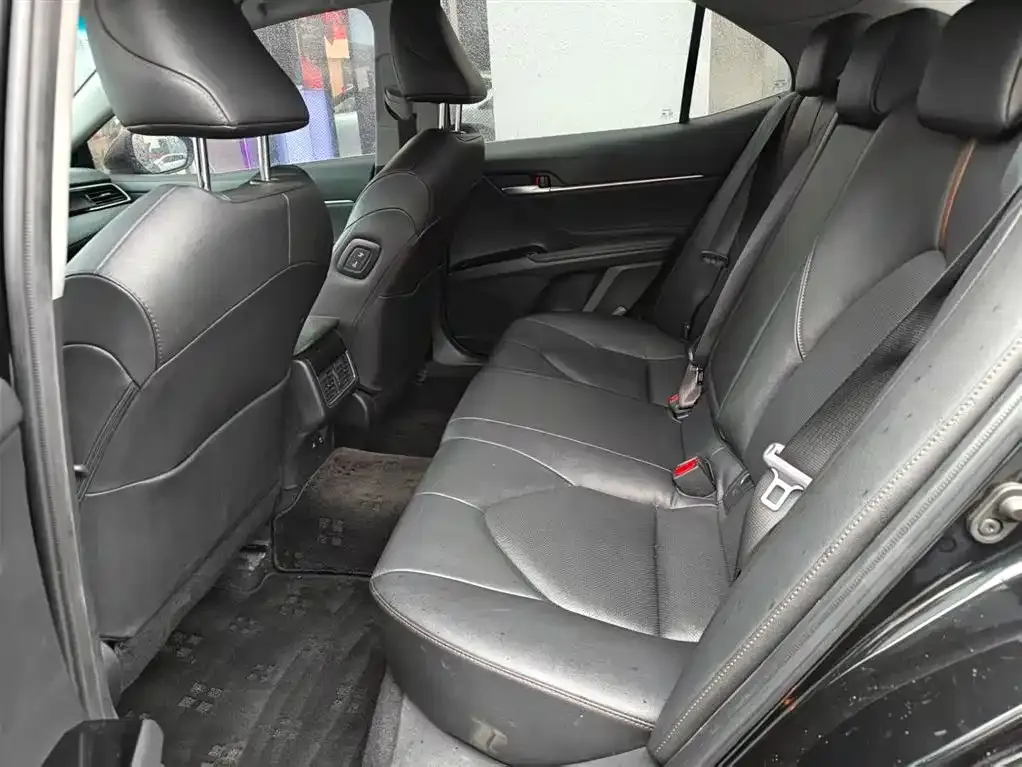 Toyota Camry 2021 из CN, фото 2