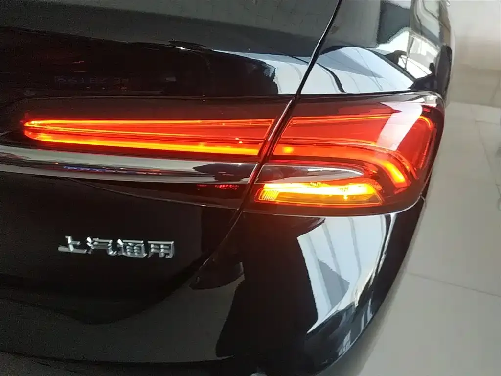 Buick LaCrosse 2021 из CN, фото 2