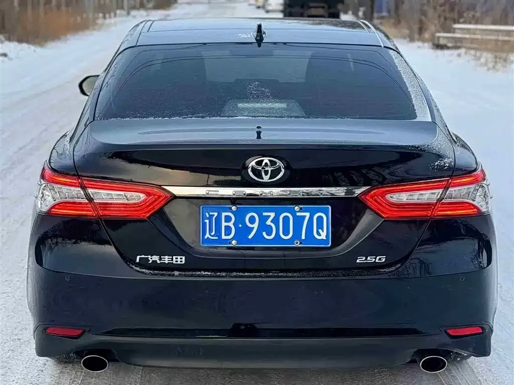 Toyota Camry 2023 из CN, фото 3