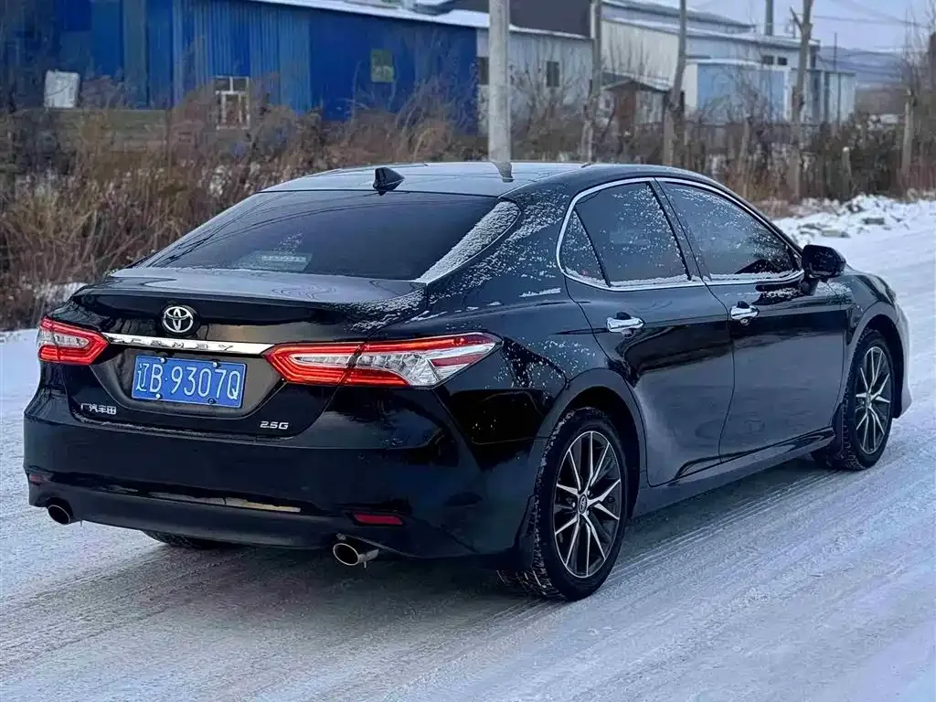Toyota Camry 2023 из CN, фото 6
