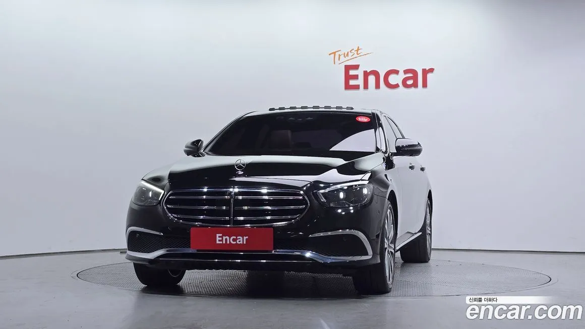 Mercedes-Benz E-Class 2023 из KR, фото 2