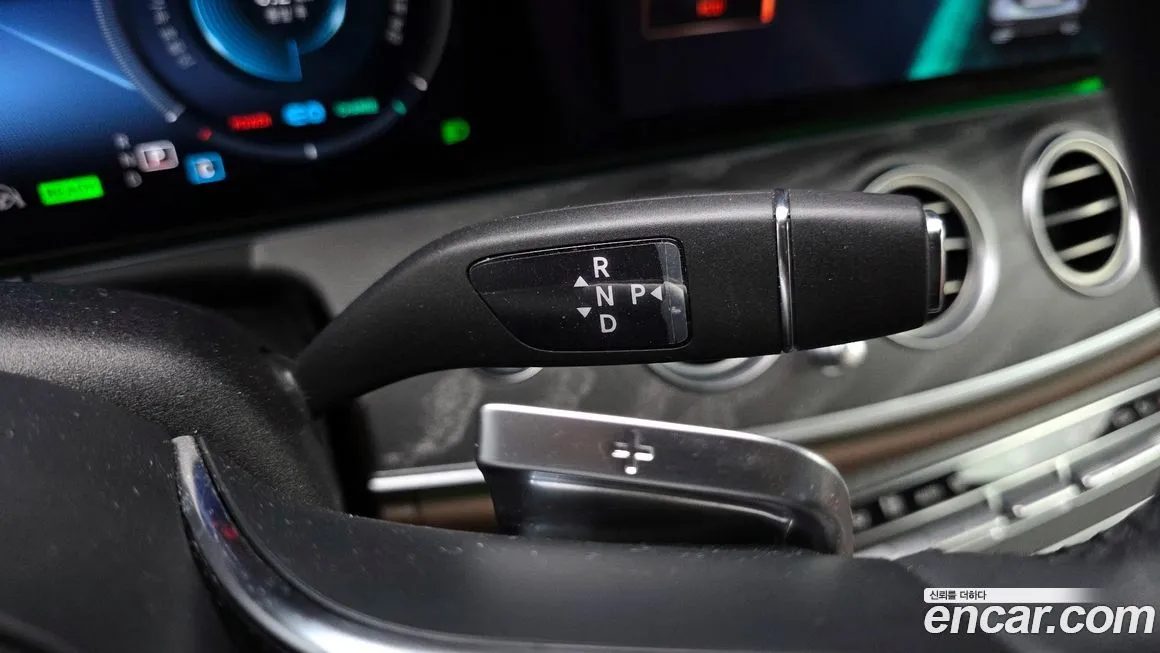 Mercedes-Benz E-Class 2023 из KR, фото 9