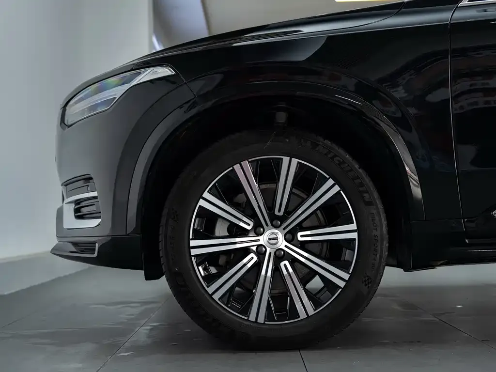 Volvo XC90 2024 из CN, фото 9
