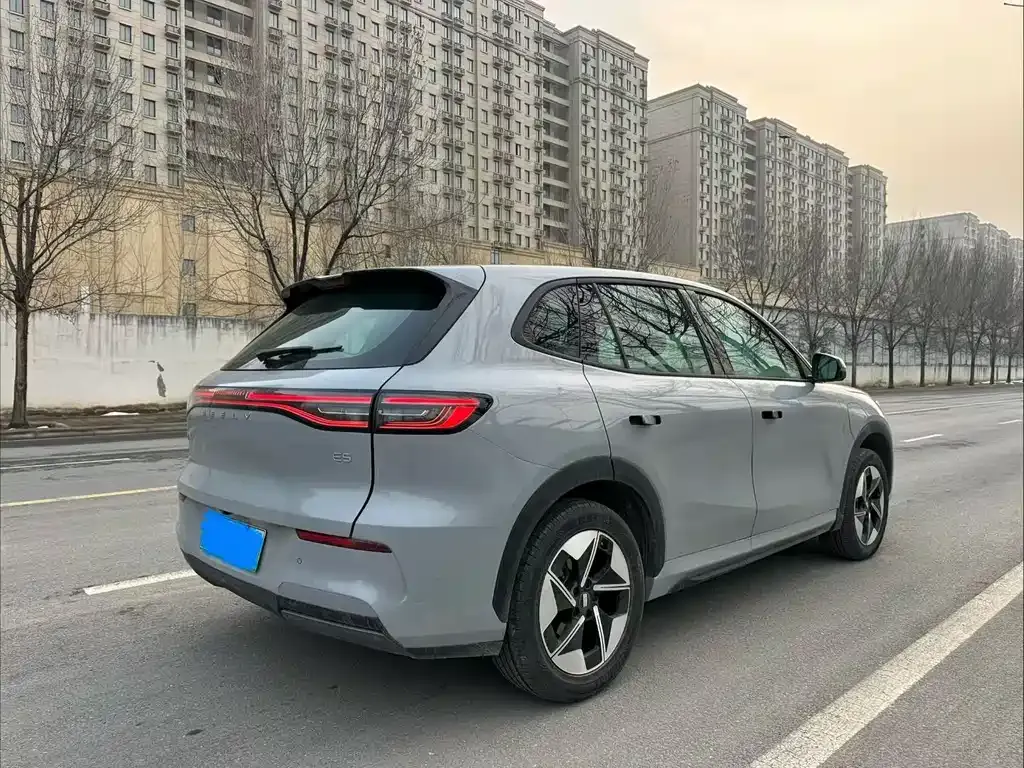 Geely Galaxy E5 — фото 2