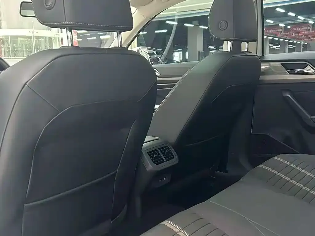 Volkswagen Lavida 2022 из CN, фото 2