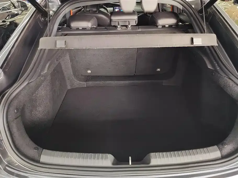 Changan UNI-V 2023 из CN, фото 2