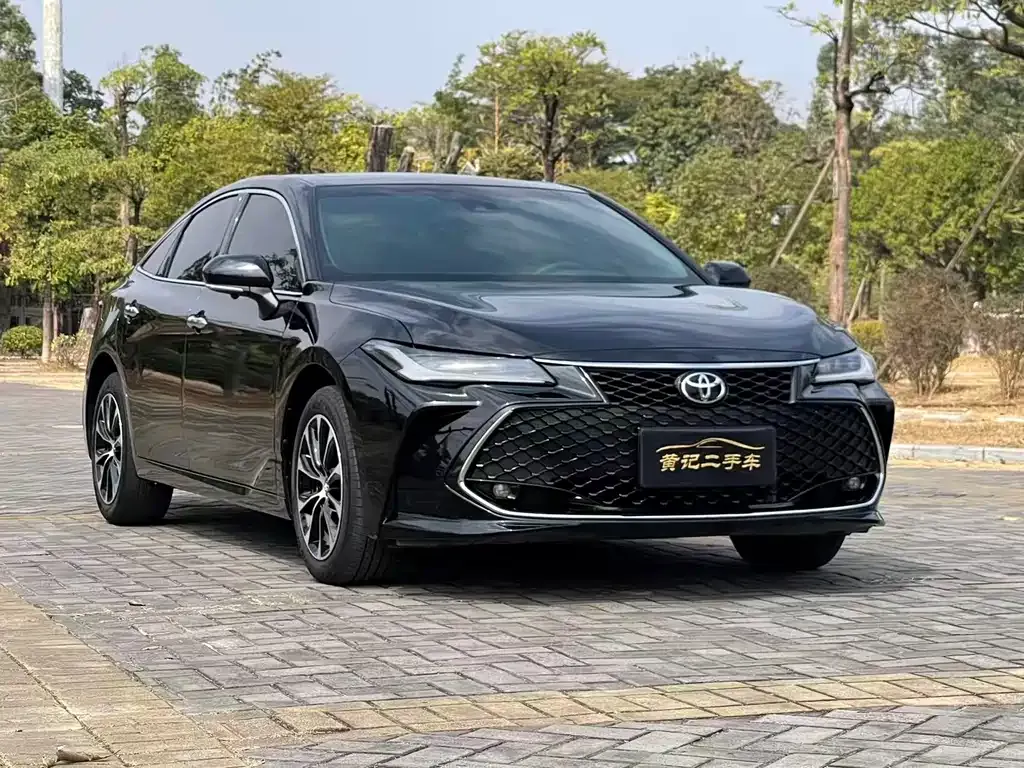 Toyota Avalon 2023 из CN, фото 2