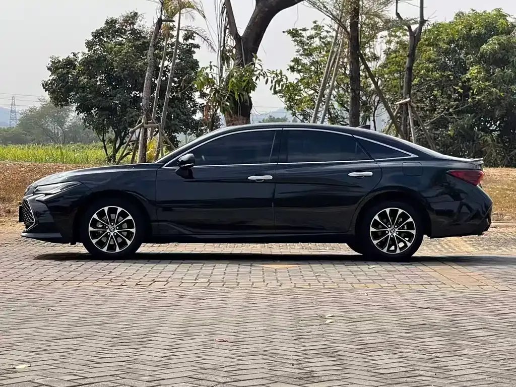 Toyota Avalon 2023 из CN, фото 10