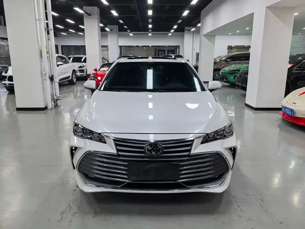 Toyota Avalon 2022 из CN, фото 9