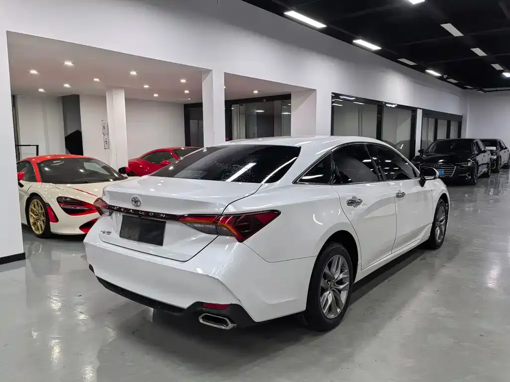 Toyota Avalon 2022 из CN, фото 7