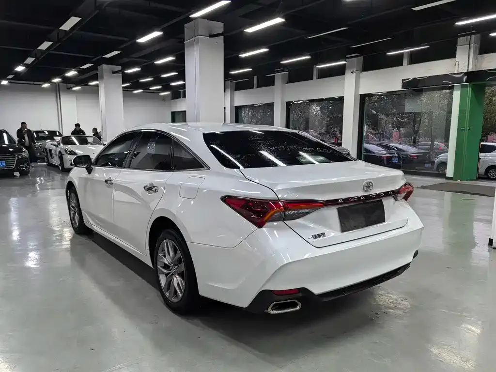 Toyota Avalon 2022 из CN, фото 5