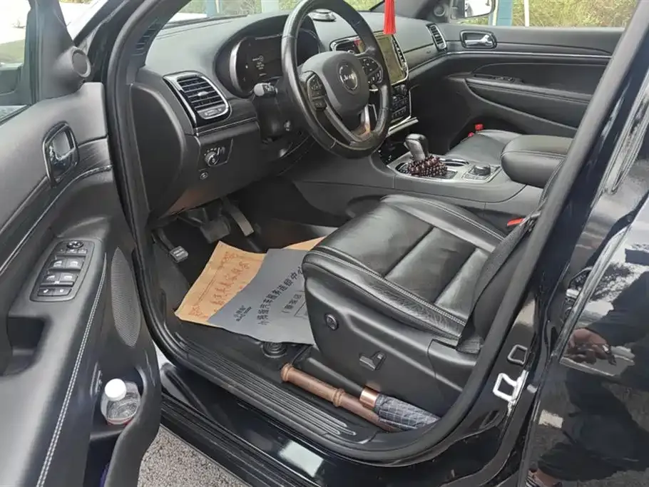 Jeep Grand Cherokee (Import) 2022 из CN, фото 9