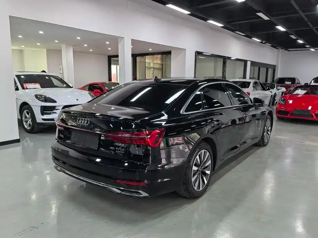 Audi A6L 2023 из CN, фото 8