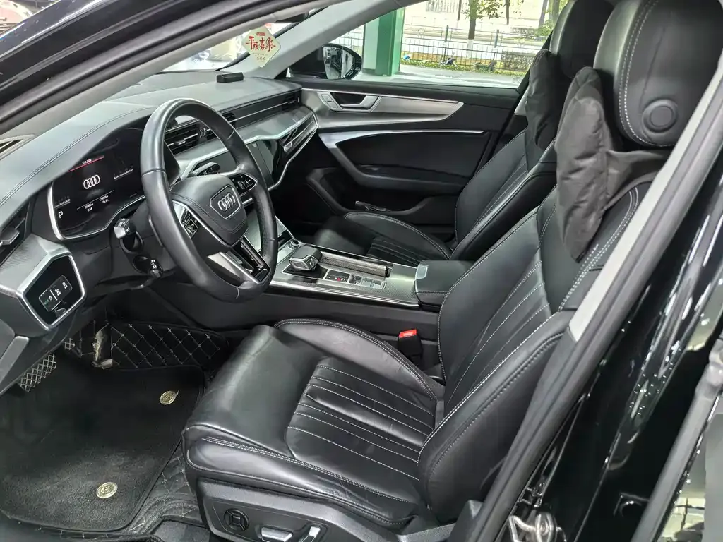 Audi A6L 2023 из CN, фото 4